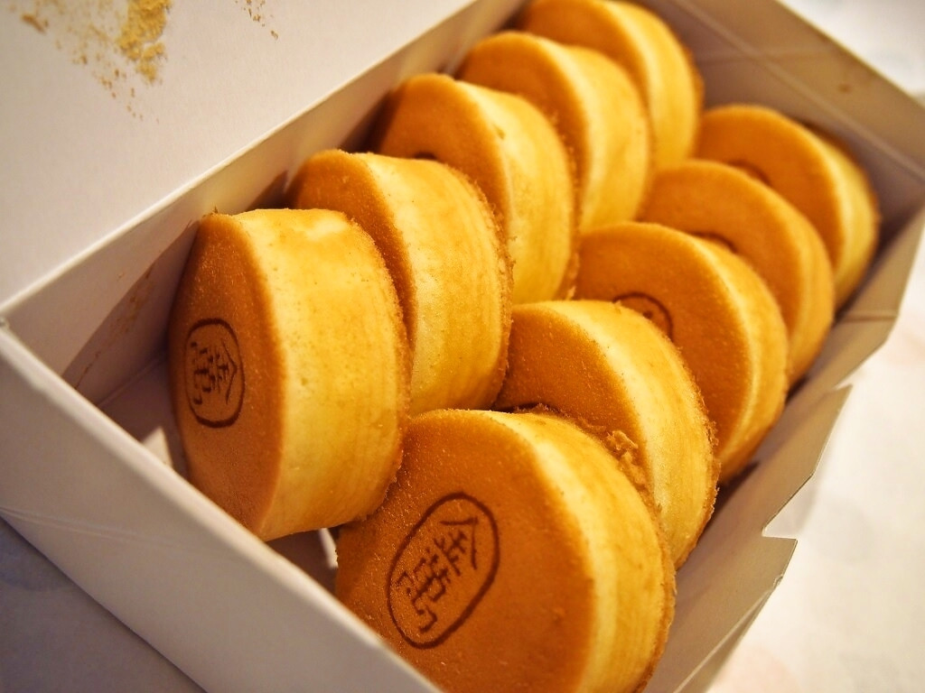 「金萬 秋田駅前大屋根通り店」 料理 58363360 金萬 生（10ケ入り）