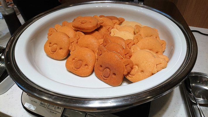朝食