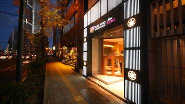 施設の入り口 / 9