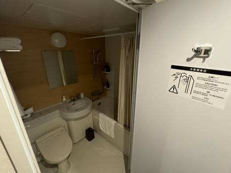 変なホテル 小松駅前 / 4