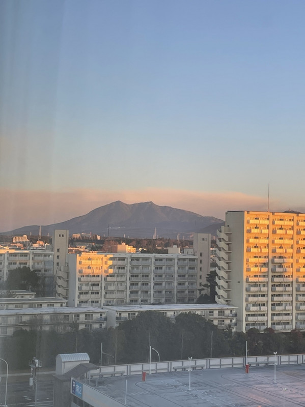 翌朝 筑波山を望む