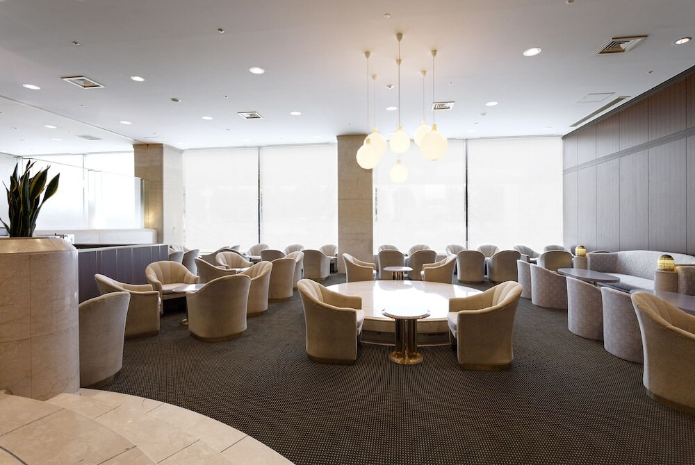 ロビーラウンジ