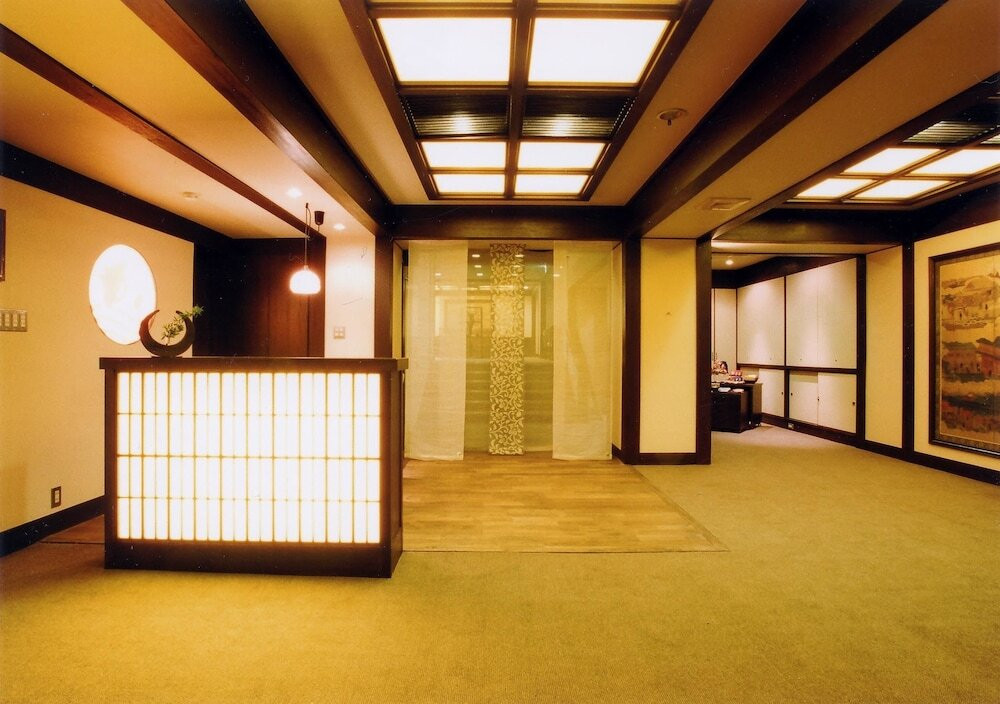 フロント