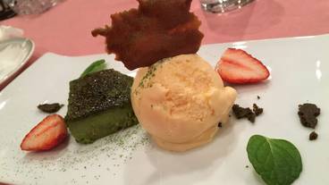 食事・飲み物 / 1