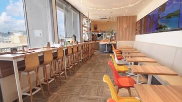 朝食スペース / 8