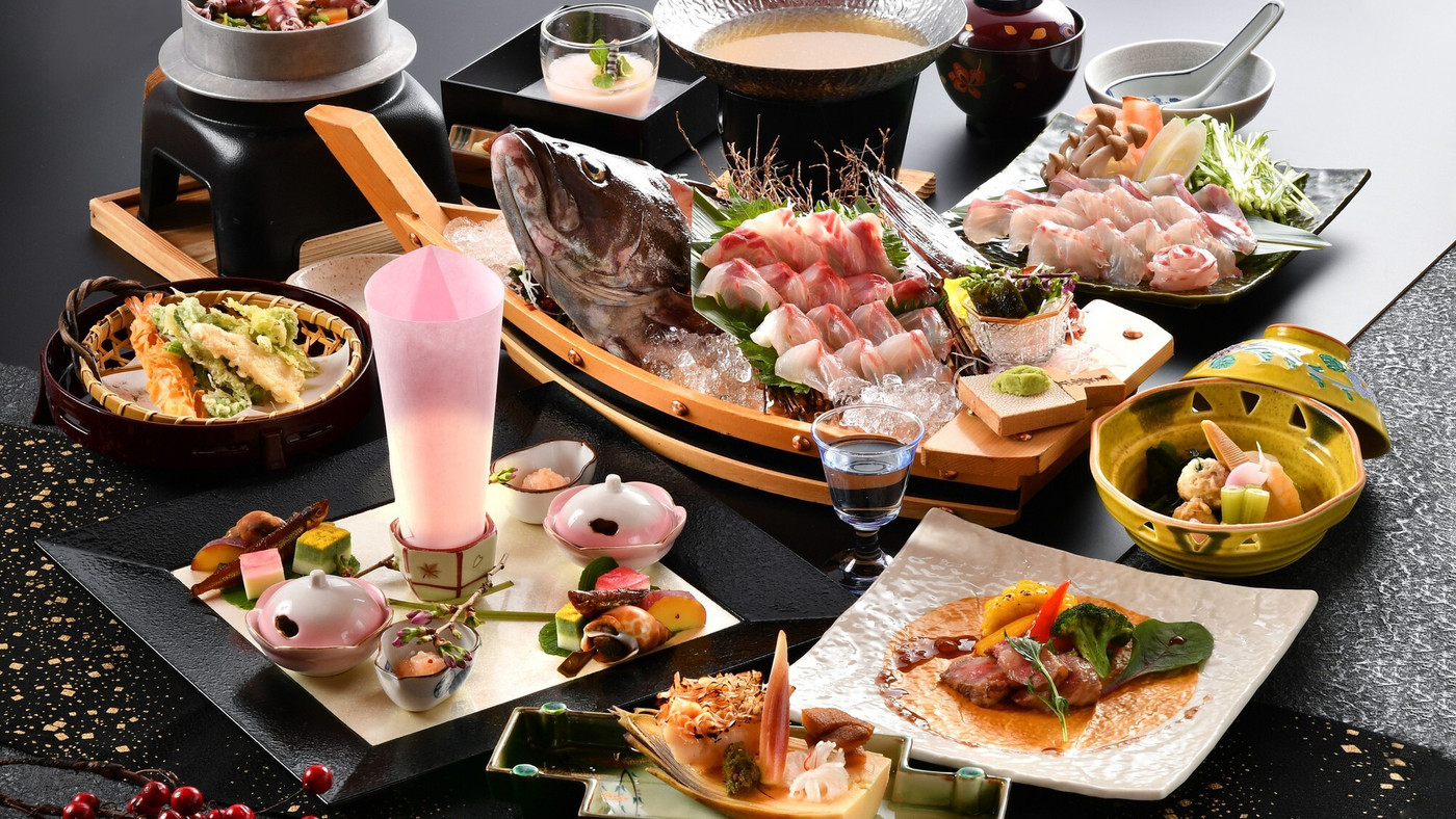 ロビーから見えるおしゃれな庭園にうっとり!温泉付きの客室も4260348