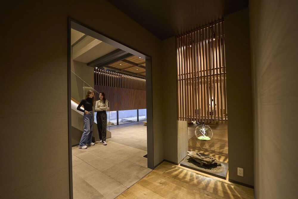 ロビーラウンジ