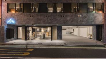 施設の入り口 / 31