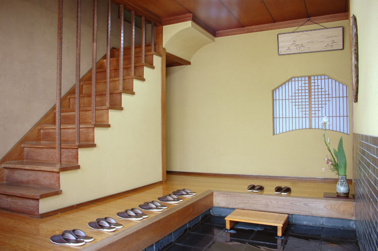 老舗寿司屋の運営、山陰の寿司ネタを満喫できる旅館3846361