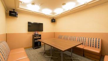 カラオケ ルーム / 4