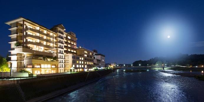 人吉温泉 清流山水花 あゆの里（熊本県 旅館） / 1