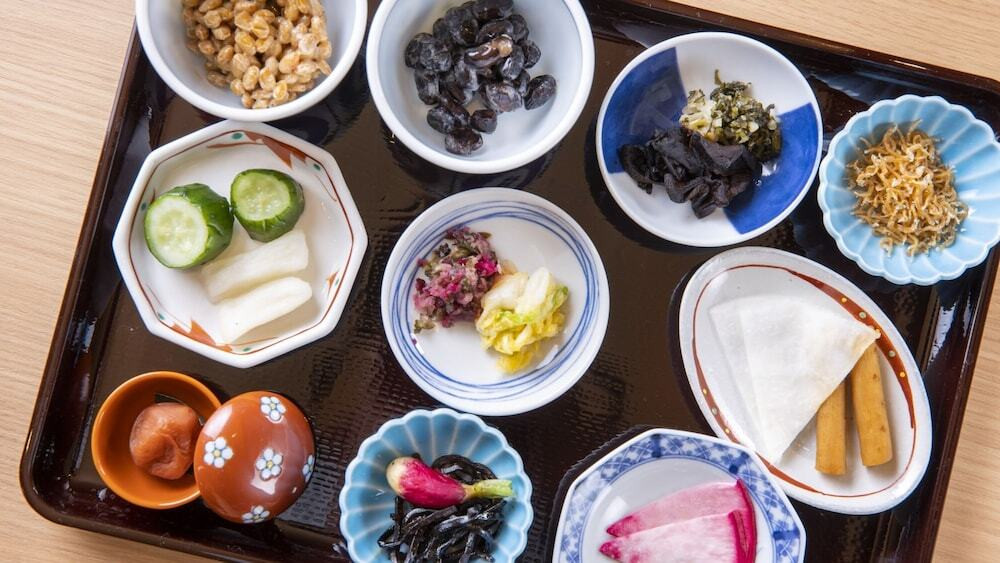 朝食