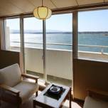 客室や温泉からゆっくり眺めよう。佐渡島で絶景を楽しめる宿泊施設7選