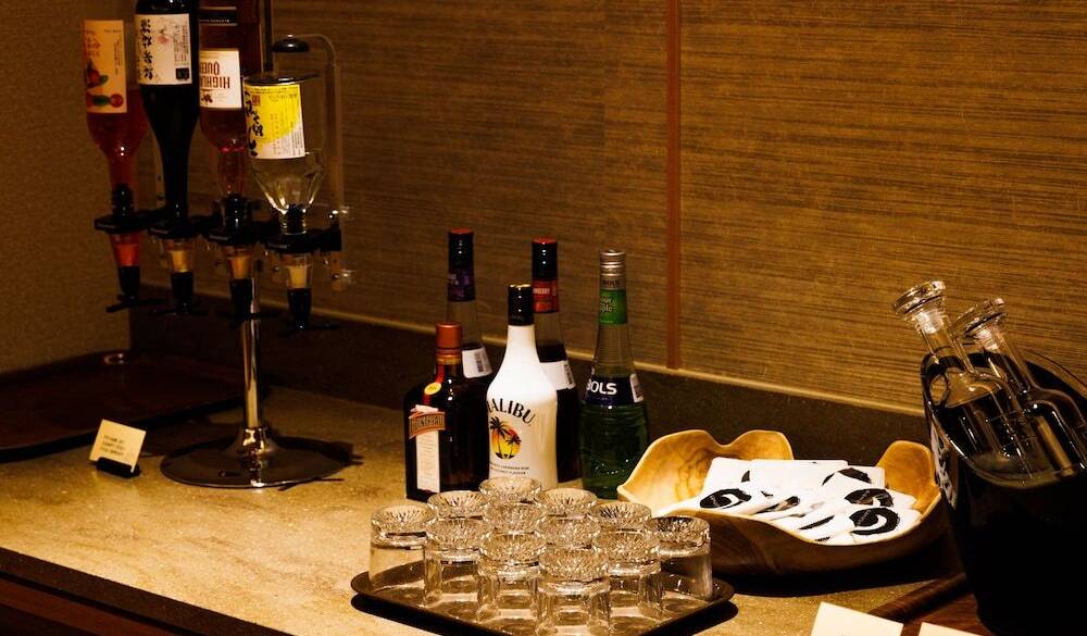 プレミアムラウンジの飲み物一例 / 3