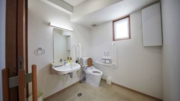 バリアフリー バスルーム / 2