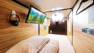 Capsule room Men only for 2 persons