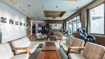 ロビー応接スペース / 4