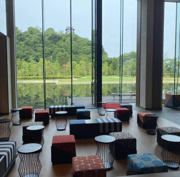 フォトジェニックな
場所で思い出撮影会 / 3