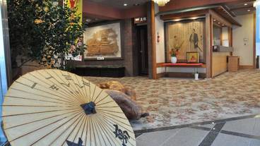 内部エントランス / 2