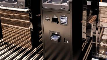 チェックイン / チェックアウト キオスク / 1