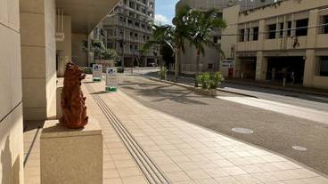 施設の入り口 / 22