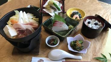 食事・飲み物 / 2