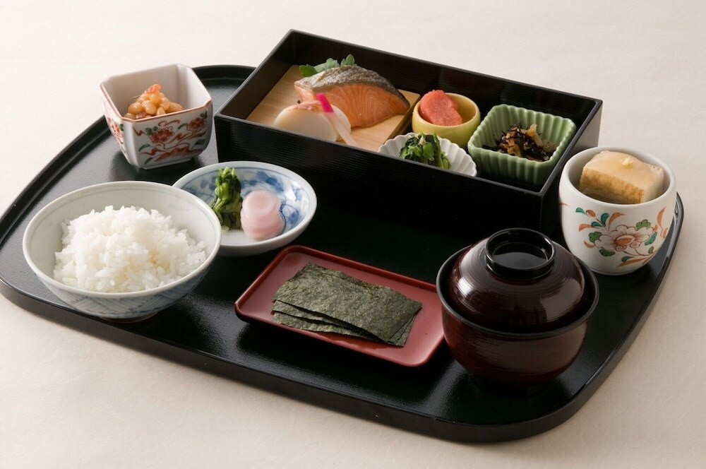 朝食