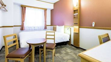 客室 / 11