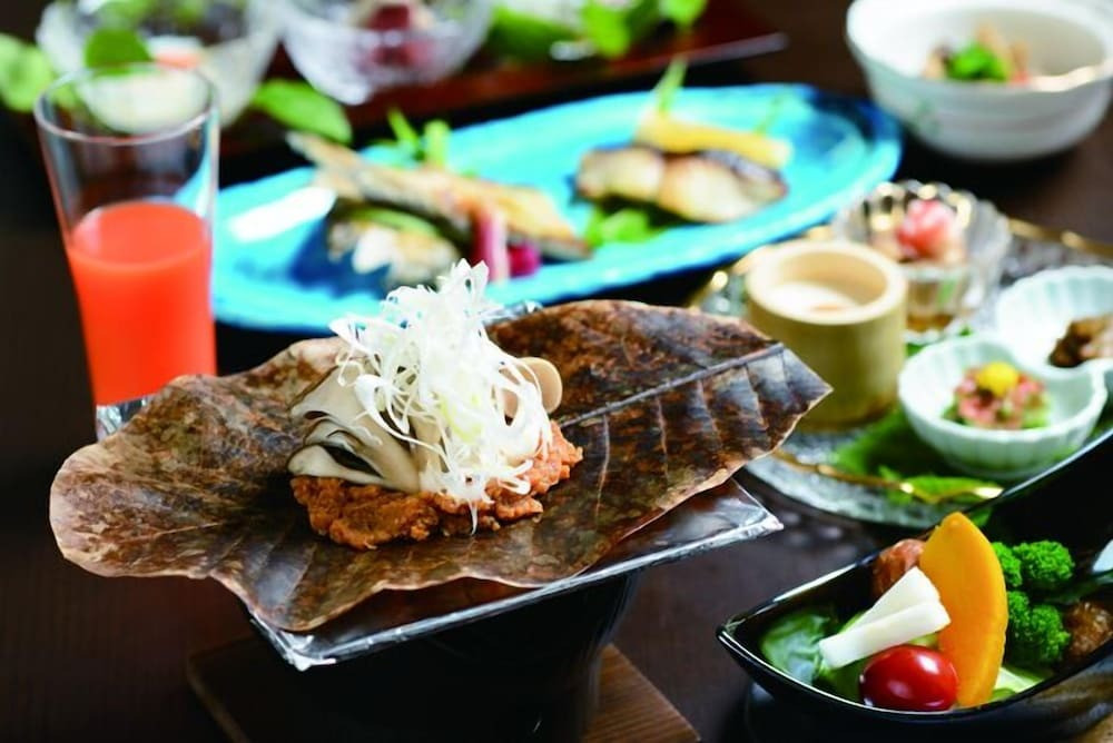 旅館のお食事処