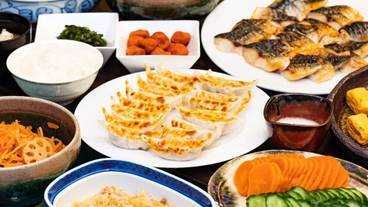 食事・飲み物 / 18