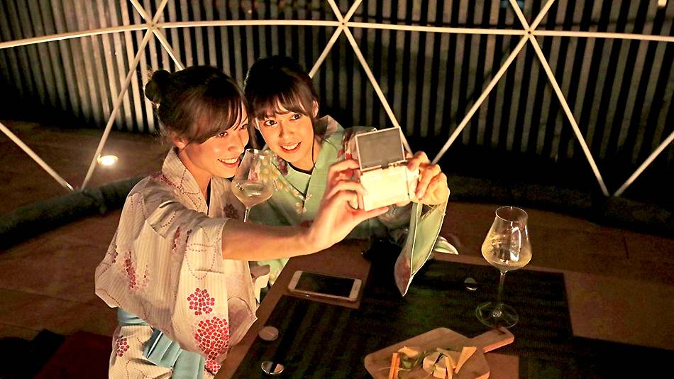 ルーフトップバーのかまくら / 2