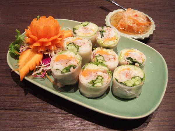 人気店「ゲウチャイ」で
タイ料理を堪能 / 2