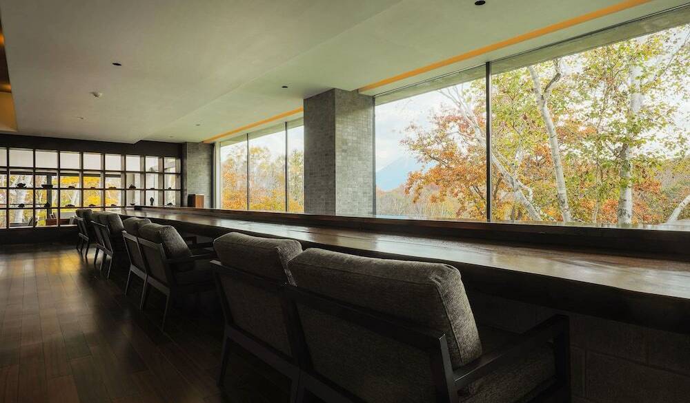 バーカウンター / 4