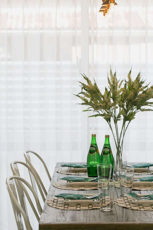 客室内のダイニングエリア