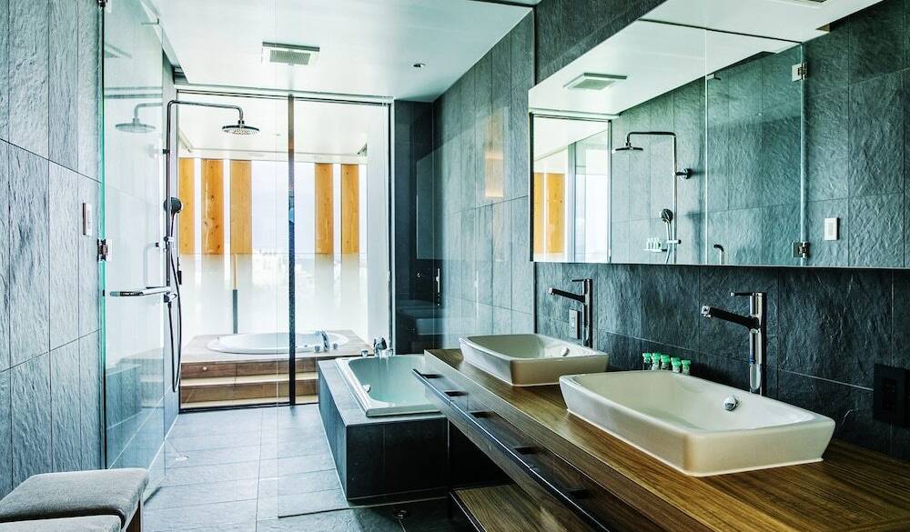 高層階グランドスイートの洗面台 / 2