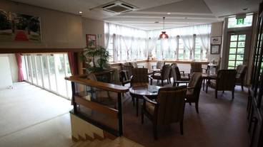 ロビーラウンジ / 9