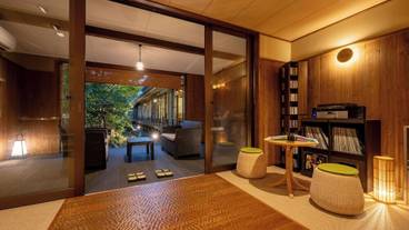 ロビーラウンジ / 10