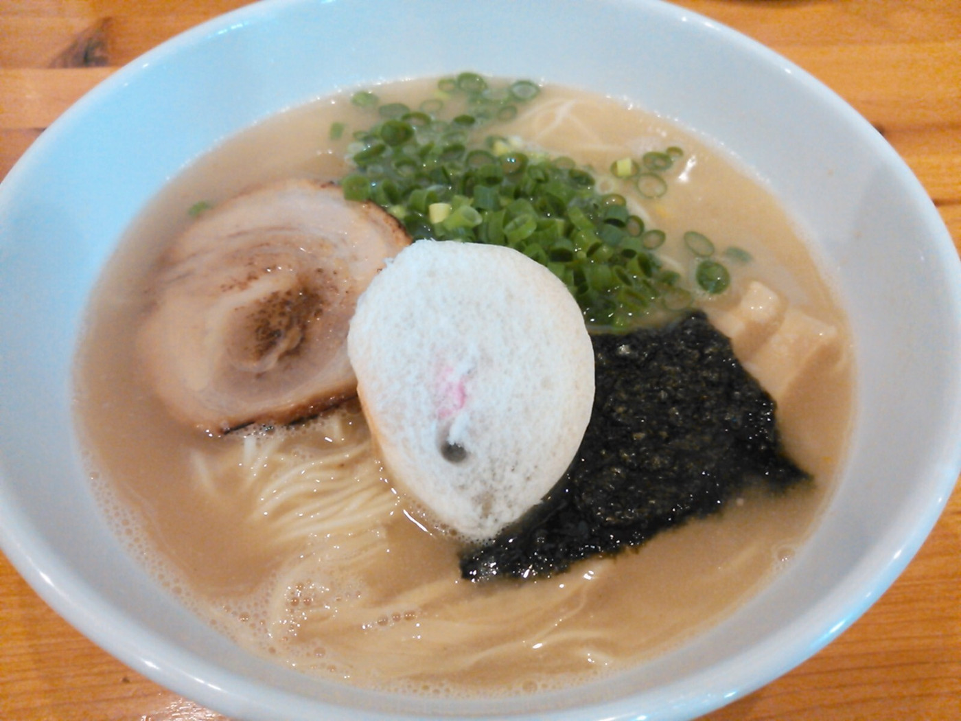 「四代目麺処 ゆうじ」料理 901772 鶏白湯しおらーめん　750円