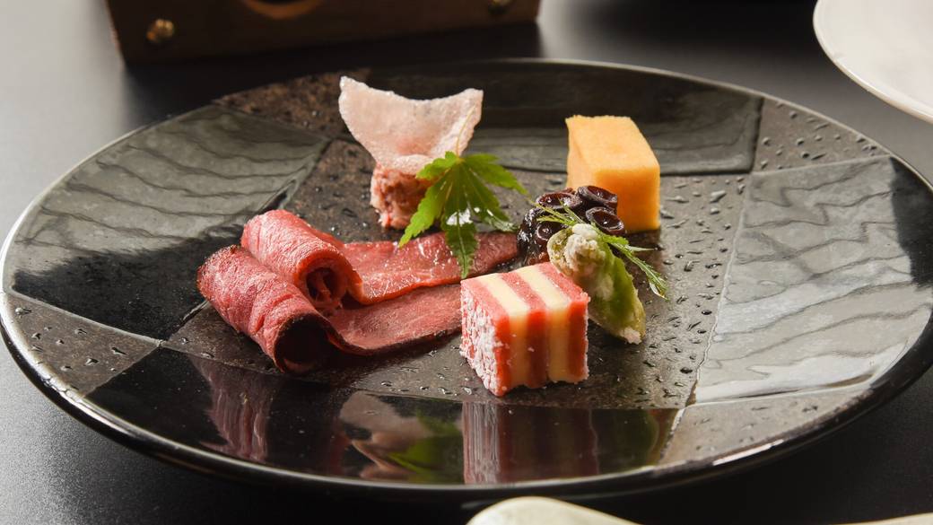 伊豆の美味を味わう
しゃぶしゃぶ会席 / 2