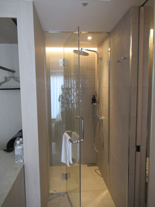 シャワーブース