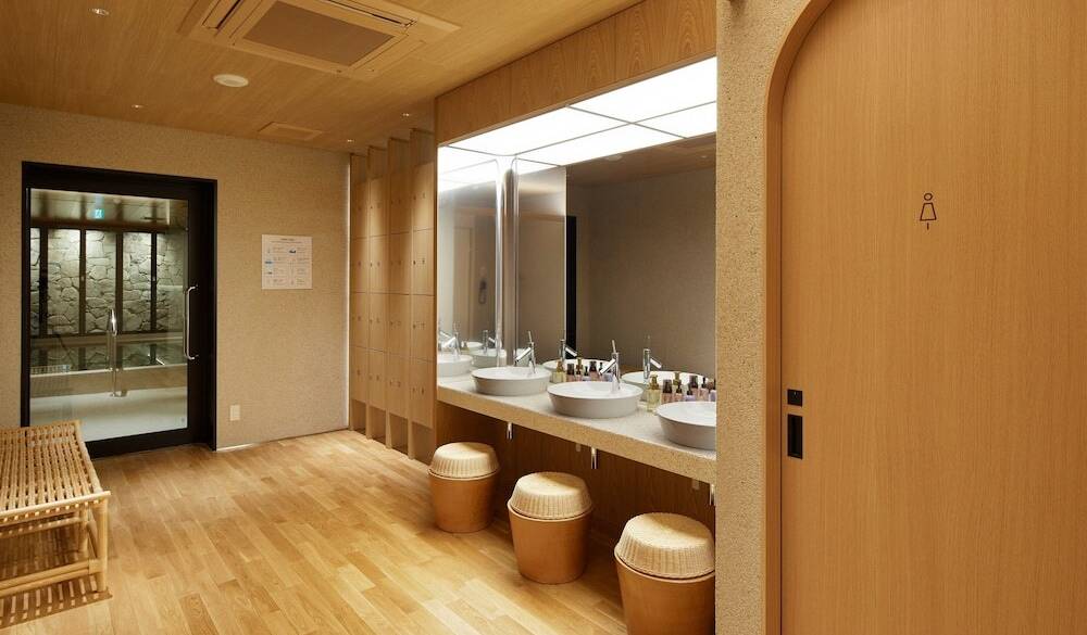 大浴場 洞穴の湯／脱衣所 / 3