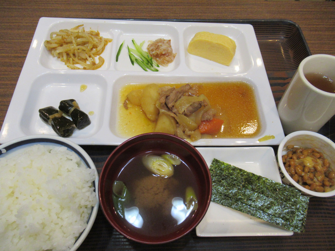 朝食のご飯はおかわり自由