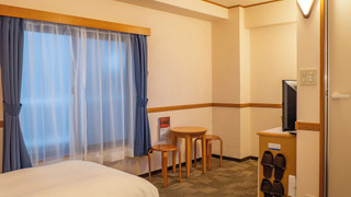 エコノミー ツインルーム 喫煙可