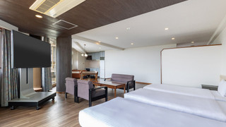 [ルーフテラス付オーシャンビュー] プレミアム洋室5ベッド (禁煙)