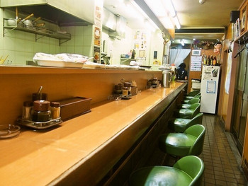 芸人さん達が集う大衆食堂1302165