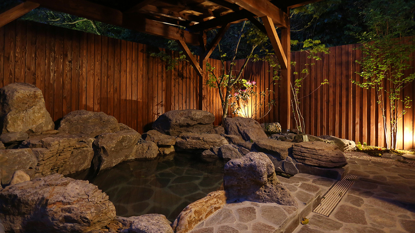 広々した和室や貸し切り風呂で、家族揃ってのんびりと島時間を楽しもう4069999