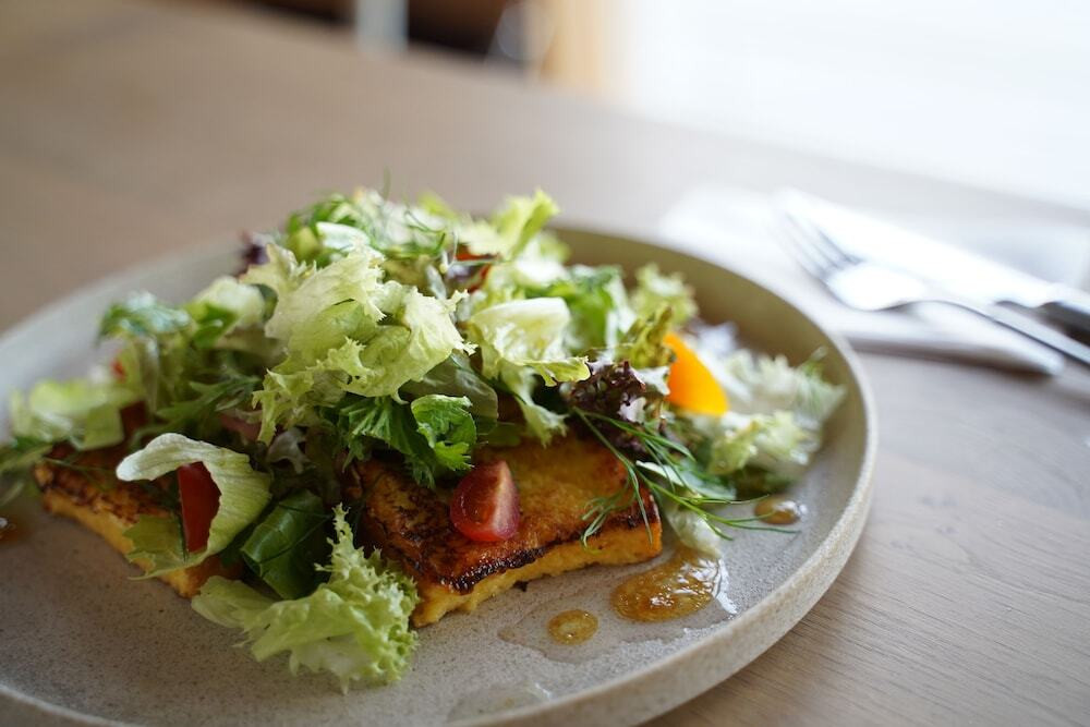 自然と調和するハイエンドホテルでおしゃれな2人時間を4010441