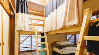 和風ロフトベッドルーム 4人部屋 禁煙 (4人向けドミトリーを4名料金で貸切利用)