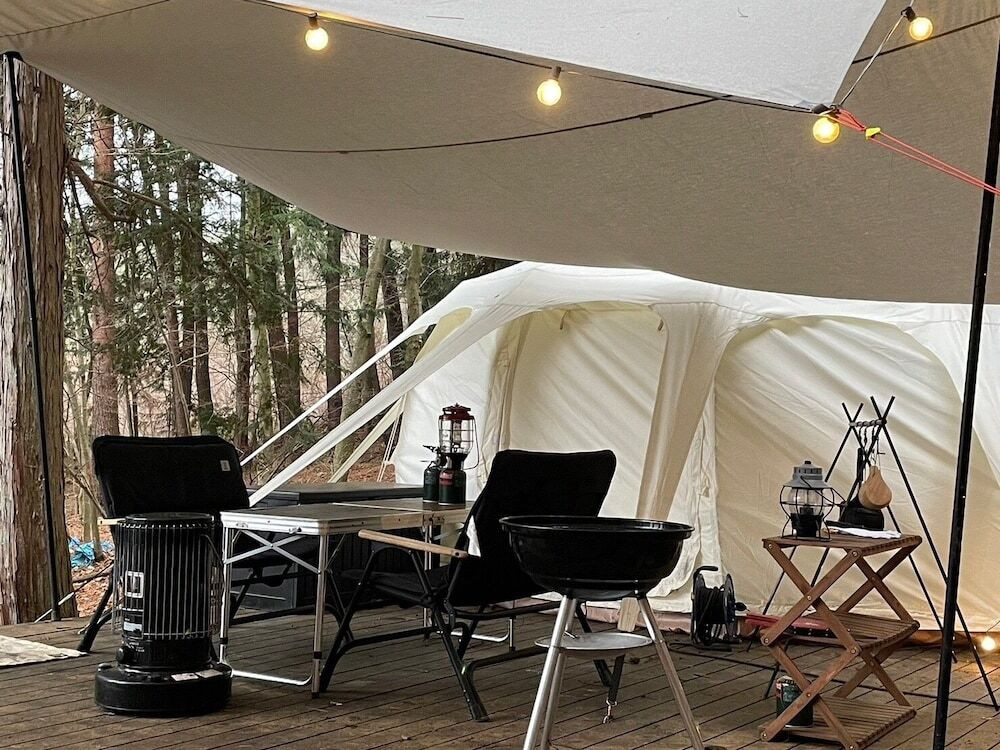 テントタイプのデッキ