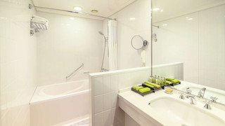 ルーム (Double Hilton Guestroom)